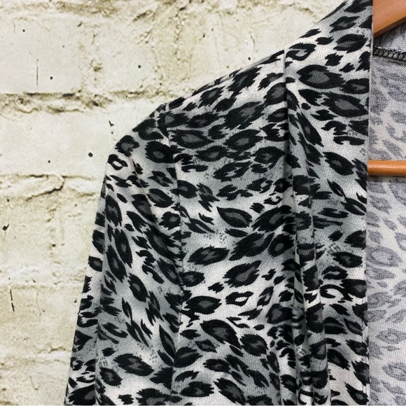 Milano Black White Leopard Print Buckle Cardigan Sweater - Picture 2 of 6